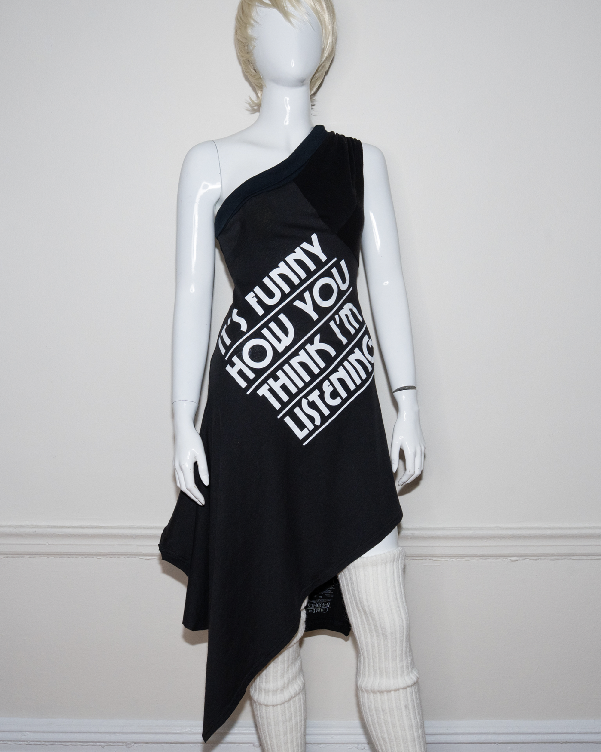 Listening 1of1 Dress